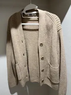 UNIQLO ベージュ カーディガン 100%ウール