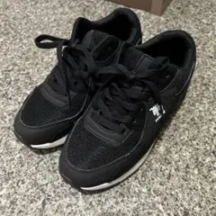 moz ブラックスニーカー