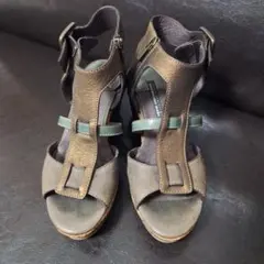 Item thumbnail for item 02cb5d4a-974a-476b-ae61-cd23618753ec