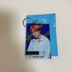 FANTASTICS 世界　アクリルキーホルダー