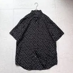 美品 EMPORIOARMANI オーバーシャツ M ロゴ 総柄 ブラックのサムネイル