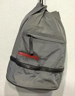 プラダ☆巾着型ショルダー　ロゴ　ボディバッグ　ギャランティカード付属