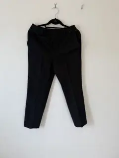 UNIQLOイージーケアストレッチクロップドパンツ黒
