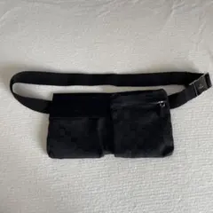 GUCCI GGパターン ボディバッグ ブラック