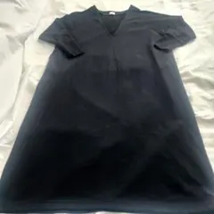 URBAN RESEARCH DOORS ブラック VネックワンピースS