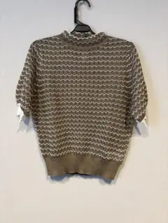 【美品】リリーブラウン　グリーン色半袖ニット