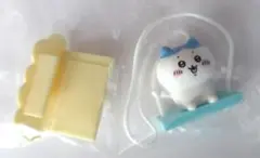 ちいかわ　ブランコ2　ハチワレ　ガチャガチャ