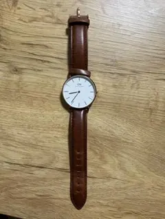 Accutime 腕時計 ミニマルデザイン クォーツ ブラウン ヴィンテージ 