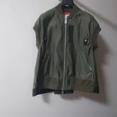 sacai　オリーブグリーン ノースリーブ ジャケット　ベストのサムネイル