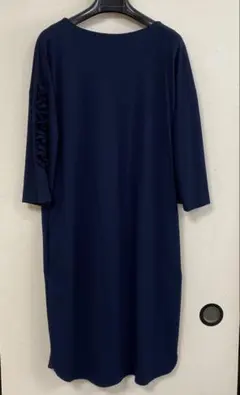 ネイビー フリル付き 膝丈ワンピース　ヴィリーナ　VIRINA S/Mサイズ