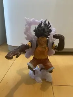 ルフィ　フィギュア