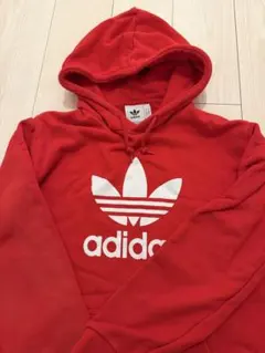 アディダス　パーカー　赤