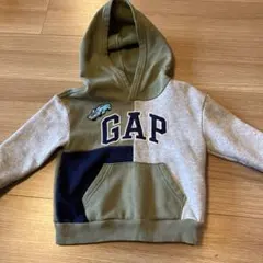 GAP フード付きトレーナー 100センチ　パーカー