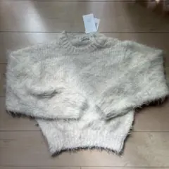 ファー素材 クリーム色 クロップドセーター