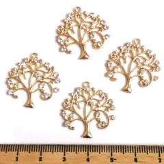 Item thumbnail for item 24d92ba7-35e7-4742-bcb9-1baecdc7e604