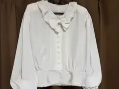 INGEBORG フリルリボンブラウス ホワイトのサムネイル