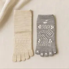 【二足セット】グレー とベージュ5本指ソックス 滑り止め付き