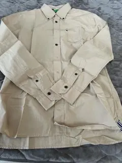 トミー長袖ボタンダウンシャツです。