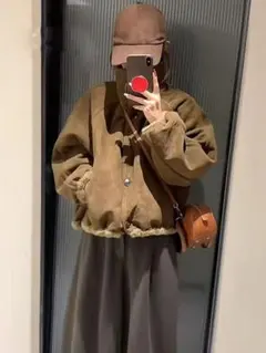 ブラウン ボンバージャケット フード付き