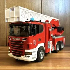 bruder ブルーダー　消防車　SCANIA ハシゴ消防車