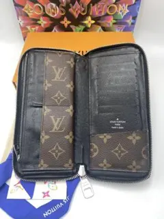 ルイヴィトン✨モノグラム マカサー ジッピーウォレット ヴェルティカル 長財布