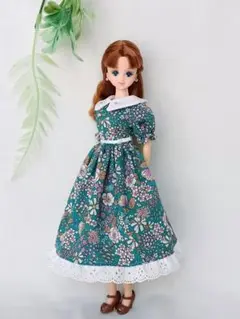 襟ビーズ付き☆花柄ワンピース(ジェニーちゃん服　27センチドール服)