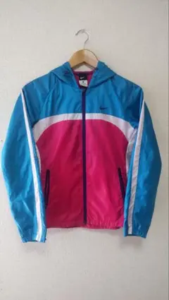 送料無料 M ナイキ フード付きウィンドブレーカー 青/ピンク レディース 美品