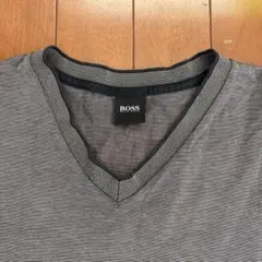 BOSS ヒューゴボス Vネック Tシャツ グレーのサムネイル