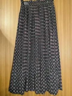 【春秋冬】黒 プリーツスカート 幾何学模様