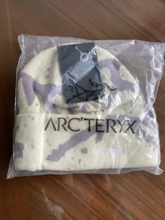 新品 ARC'TERYX ニット帽 ビーニー007