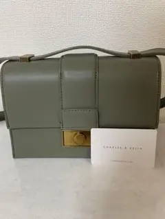 チャールズアンドキース　ショルダーバッグ