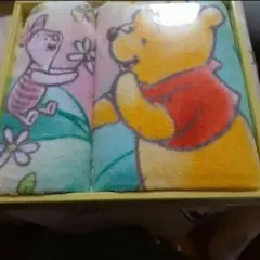 新品未使用　プーさんフェイスタオル&ハンドタオルset