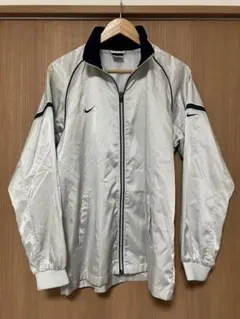 美品 NIKE ウィンドブレーカー ジャケット シルバー ナイキ 刺繍 レトロ