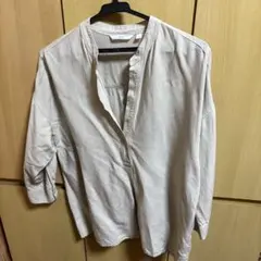 UNIQLO バンドカラーシャツ ベージュ 長袖のサムネイル