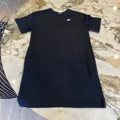Nike ワンピース Tシャツ 半袖　ブラック