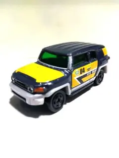 絶版廃盤！　トミカ　No.85　TOYOTA　FJ　CRUISER