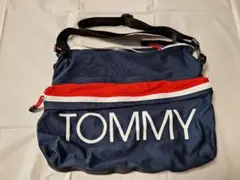 【美品】トミーヒルフィガーショルダーバッグ