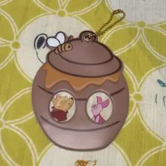 ディズニーストア シークレットカードホルダー カード入り フォトケース プーさん