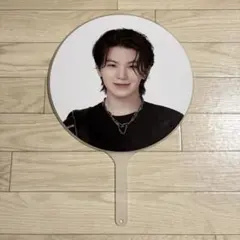 2026年最新】ウジ うちわの人気アイテム - メルカリ