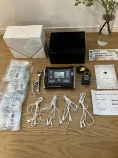 REALIZE スリムビューティハウス 新品パット付 シェイプリフト スリムビューティハウス 新品パッド12枚付き