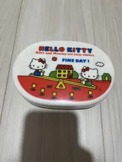 サンリオレトロ　ハローキティ　弁当箱