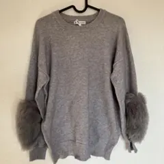 &NOSTALGIA ファー付きオーバーサイズグレーセーター