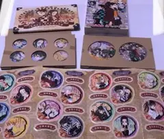 鬼滅の刃 特装版 32キャラシール 同梱版 缶バッジ セット