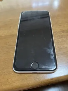 Apple iPhone SE (第3世代) 本体