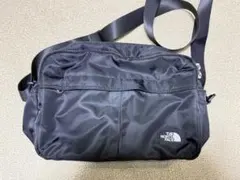 THE NORTH FACE ブラックショルダーバッグ