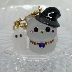 ハロウィン 光る✨️魔女ネコチャーム