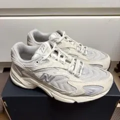 【美品】New Balance 725 ホワイト スニーカー 23cm