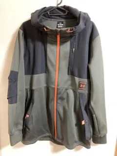 アンダーアーマー パーカー