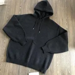 新品タグ付き！厚手 ニットパーカー ブラック F