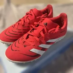 adidas Predator サッカートレーニングシューズ 　 23.５センチ